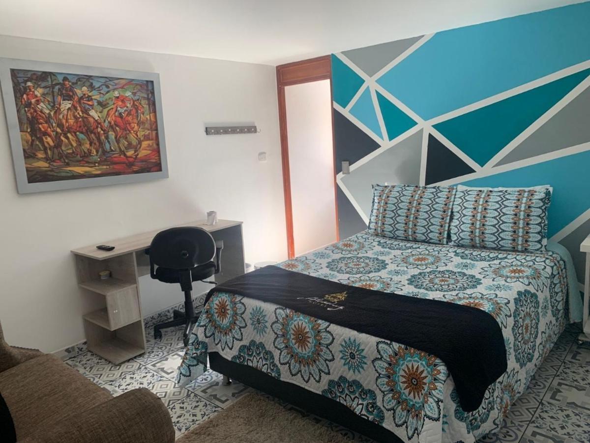 Hotel Alcatraz Yarumal Buitenkant foto